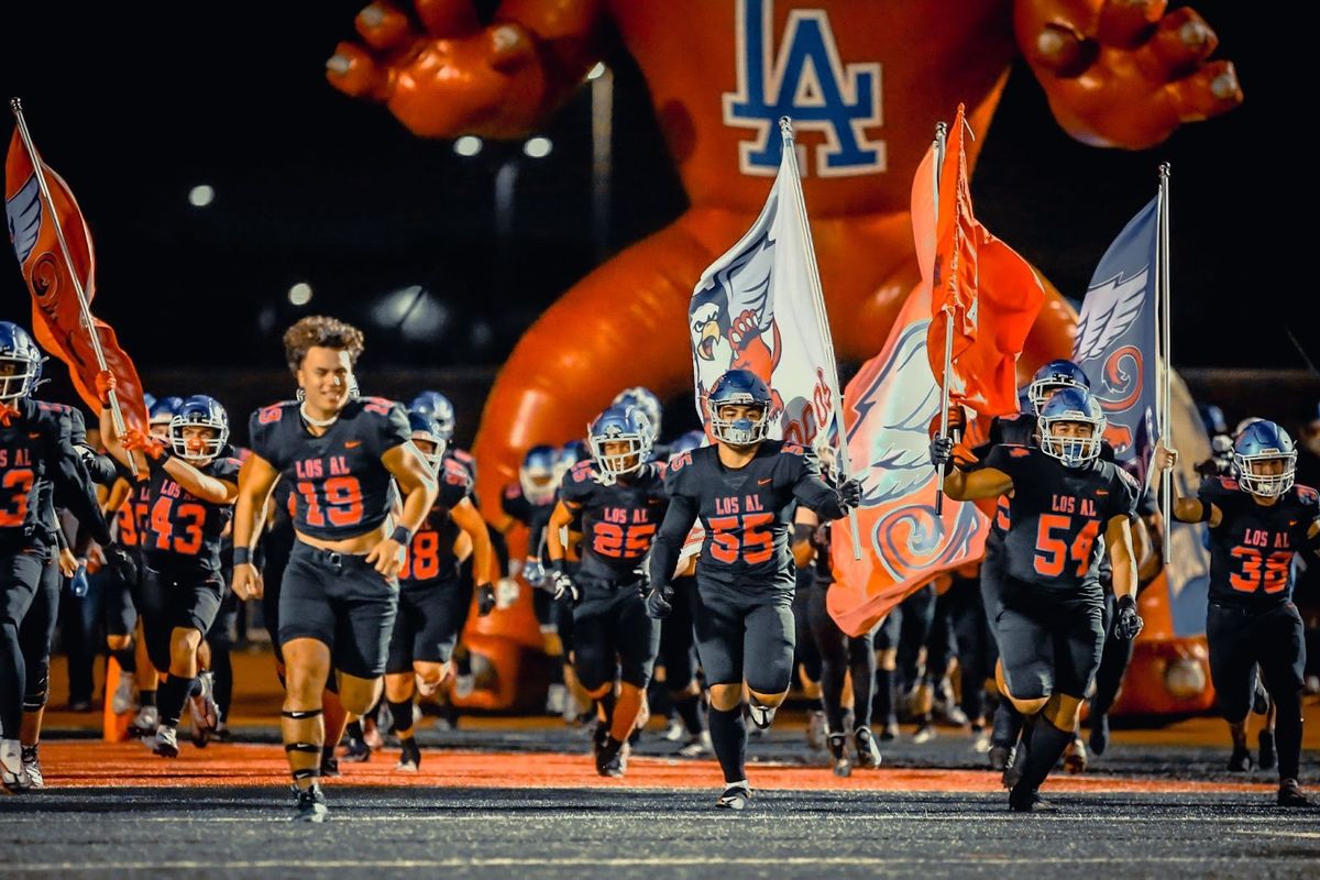 🏈 Los Alamitos to play Long Beach Poly in playoffs