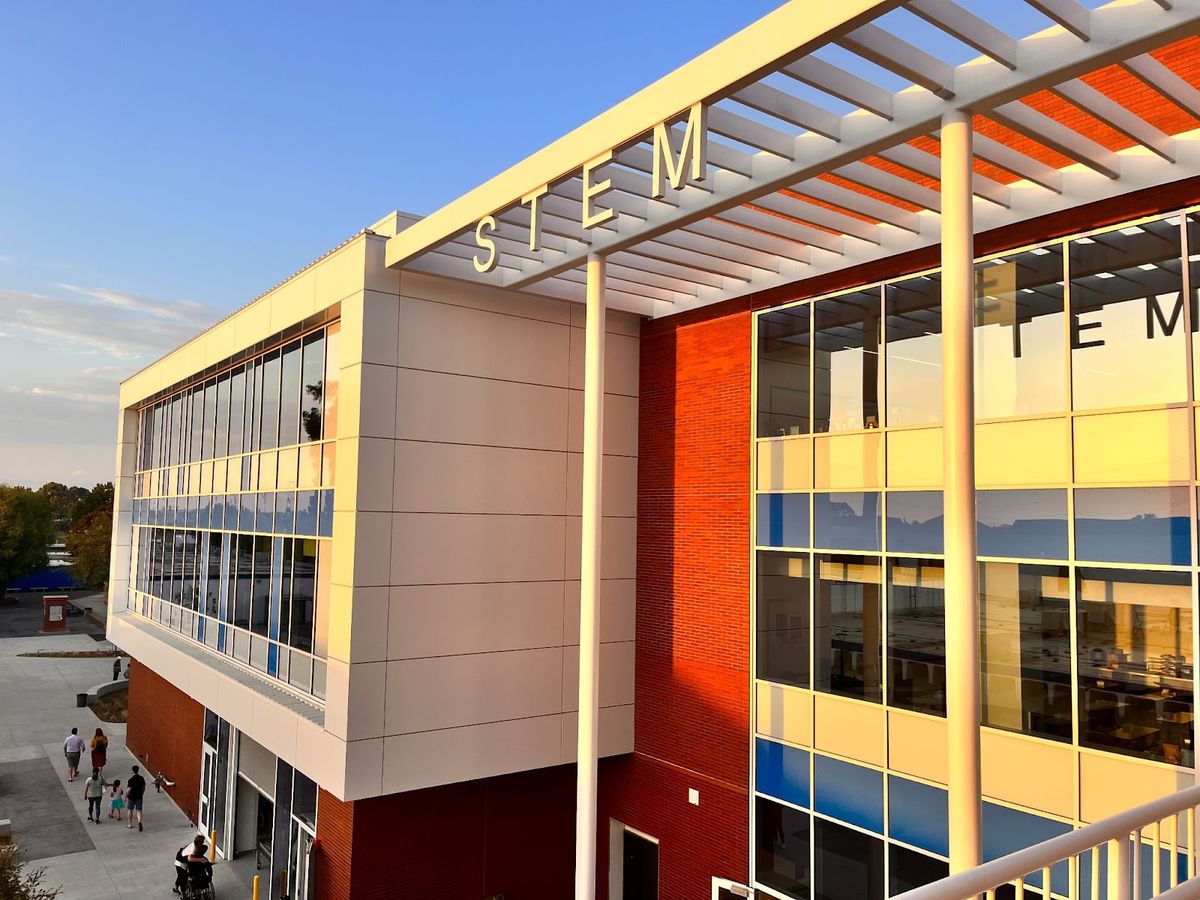 Public tours STEM Building at LAHS as Officials hold ribbon cutting