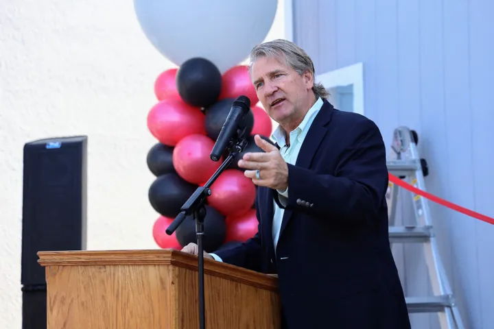 Fullerton School District Superintendent Dr. Bob Pletka Announces Retirement